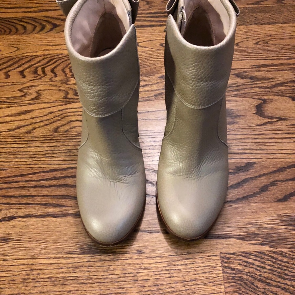 Kate Spade Stone New York Lanise Back Bow Booties - Picture 5 of 8